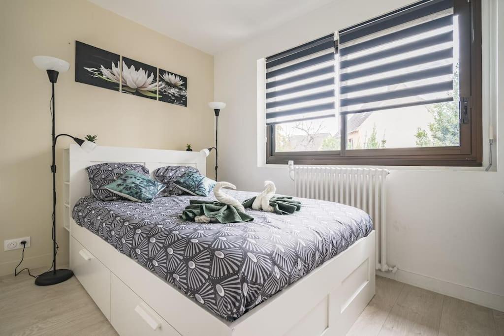 Apartmán Le Lotus - Self Checkin - 20Min From Paris - Free Parking Around Drancy Exteriér fotografie